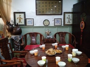 Lunch is served in the hutong.